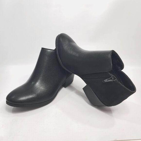 Style & Co Wiley Black Faux Leather Womens Booties 7W - Picture 2 of 10
